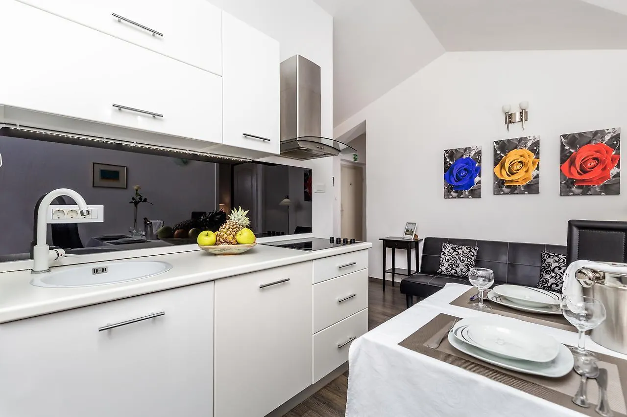 Apartments Villa Nora Rijeka Croatia